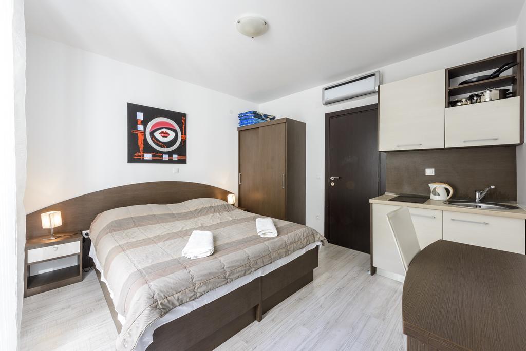 Apartments Niko Кавтат Екстериор снимка